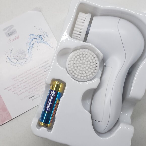 Facial Cleansing Power Brush by Silk'n - Picture 2 of 12